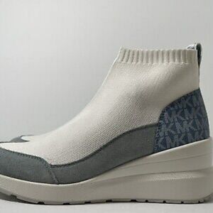 Michael Kors Skylar Pull On Bootie Size 9.5